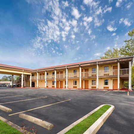 Americas Best Value Inn-Montezuma Exterior photo